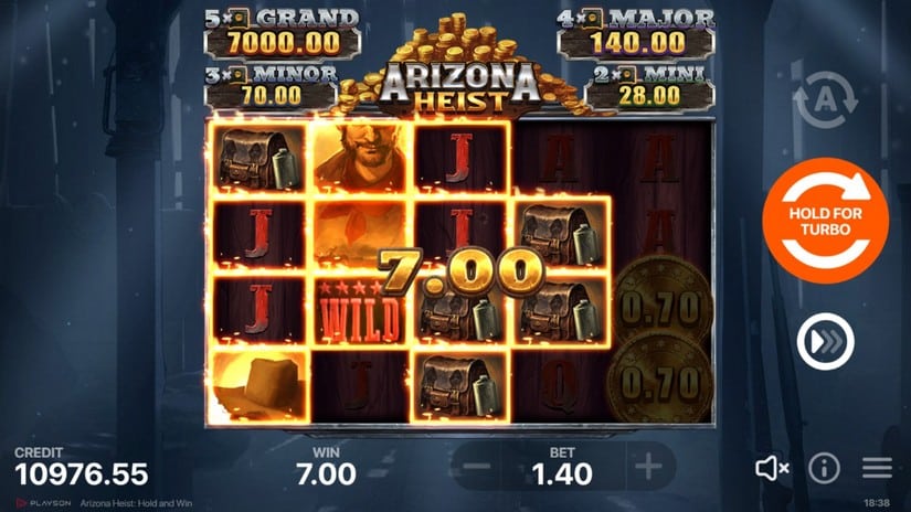 Arizona Heist: Hold and Win slot screen 3