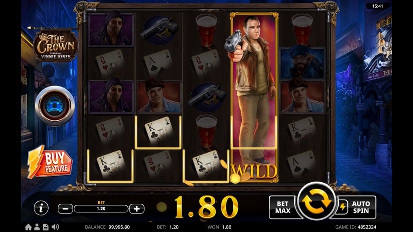 The Crown slot screen 2