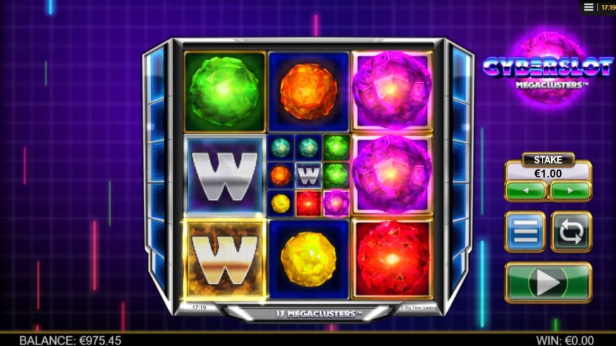 Cyberslot Megaclusters slot screen 2
