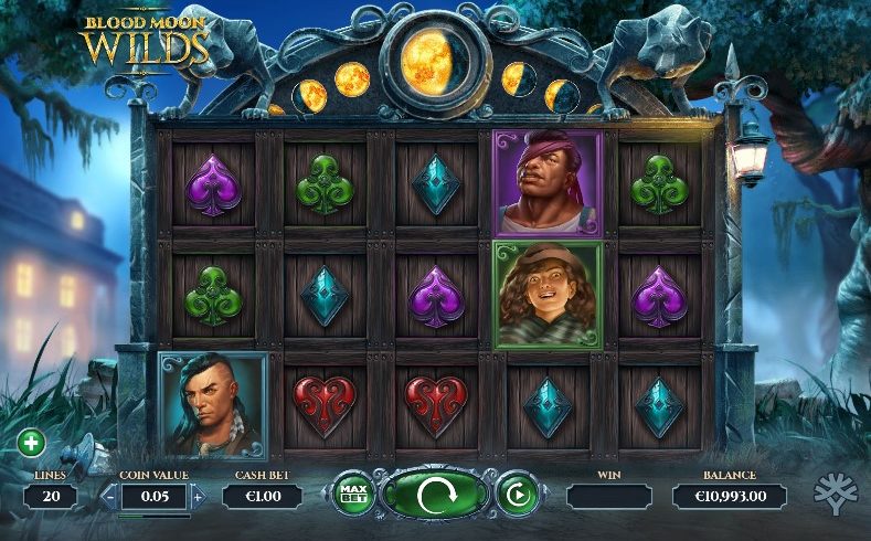 Blood Moon Wilds slot screen 1
