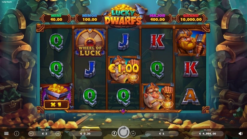 Lucky Dwarfs slot screen 2