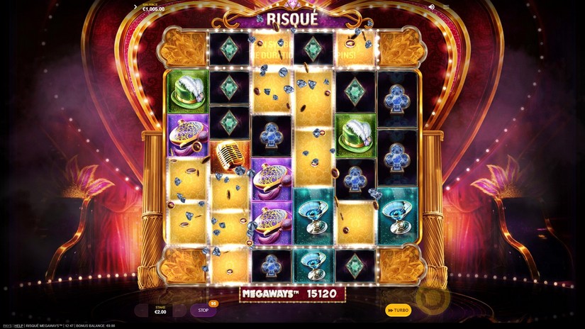 Risqué Megaways slot screen 3