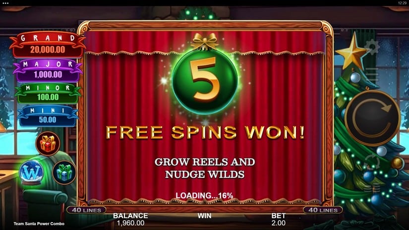 Team Santa Power Combo slot screen 2