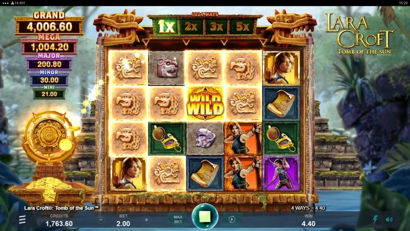 Lara Croft Tomb of the Sun slot screen 4