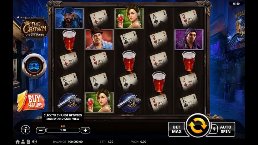 The Crown slot screen 1