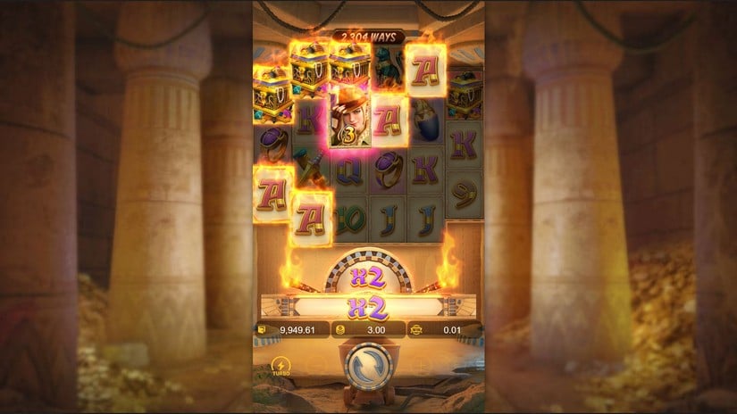 Raider Jane’s Crypt of Fortune slot screen 4
