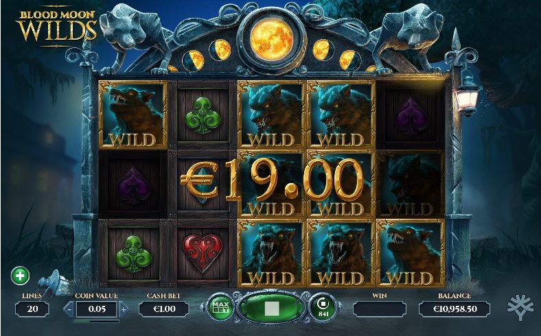 Blood Moon Wilds slot screen 3