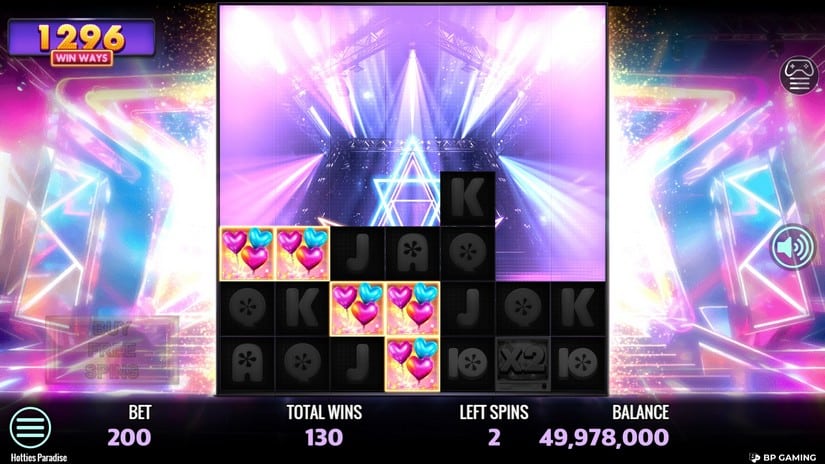 Hottie’s Paradise slot screen 5