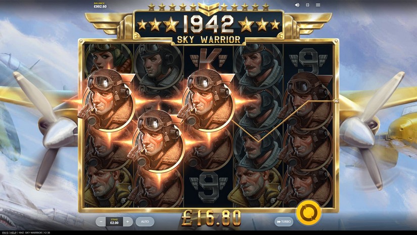 1942: Sky Warrior slot screen 3