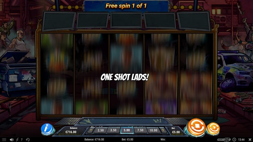 Hooligan Hustle slot screen 5
