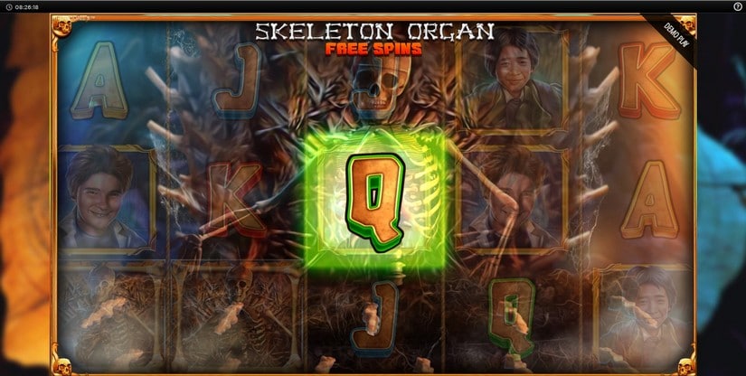 The Goonies Return slot screen 7