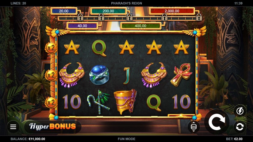 Pharaoh’s Reign slot screen 1