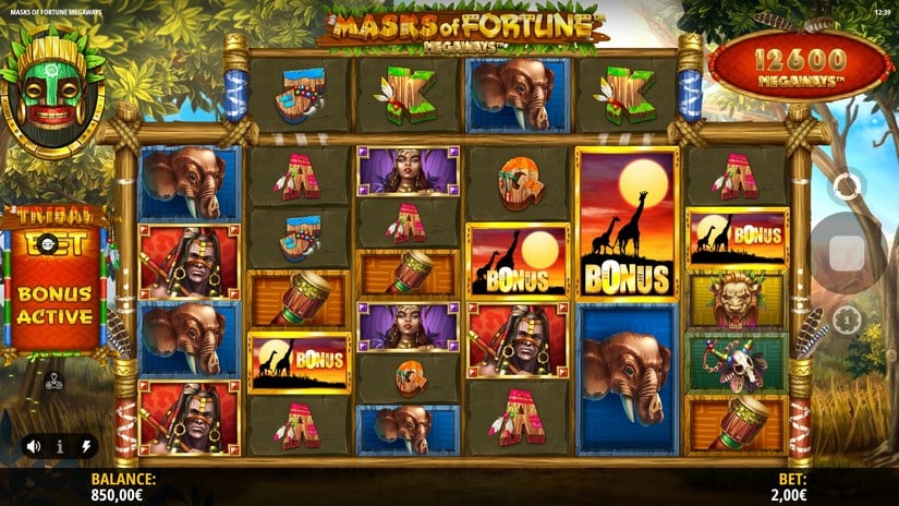 Masks of Fortune Megaways slot screen 2