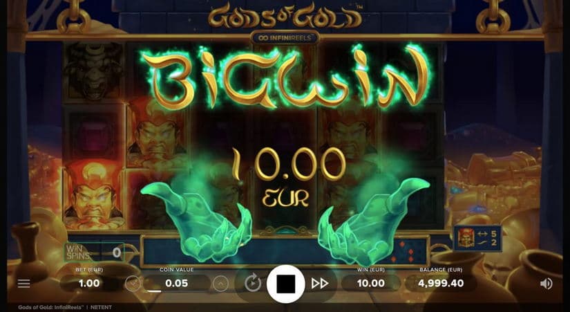Gods of Gold Infinireels slot screen 3
