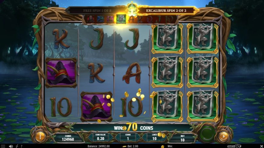 Lord Merlin and the Lady of the Lake slot screen 3