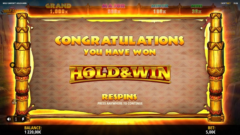 Wolf Canyon Hold & Win slot screen 3