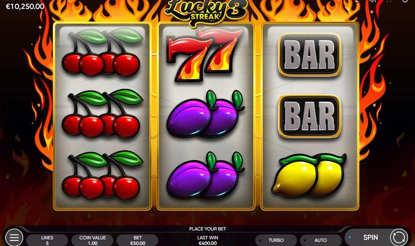 Lucky Streak 3 slot screen 3