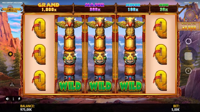 Wolf Canyon Hold & Win slot screen 2