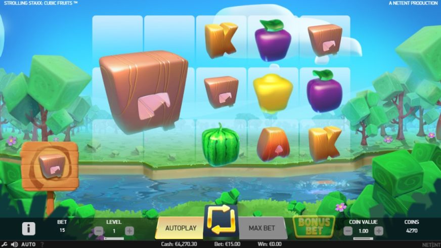 Strolling Staxx Cubic Fruits slot screen 3