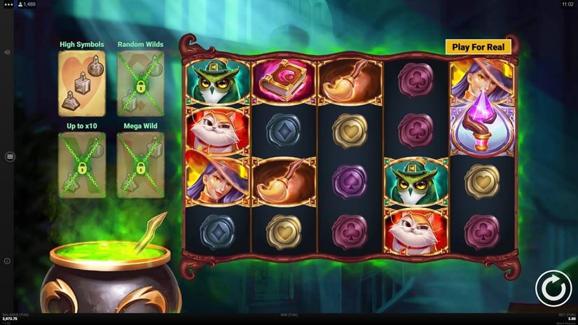 Witch Feature slot screen 1