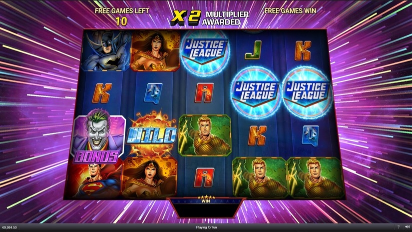 Justice League Comic slot screen 7