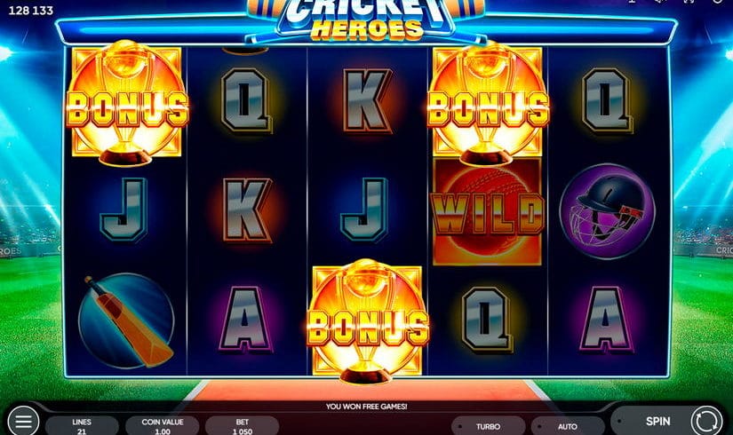Cricket Heroes slot screen 1