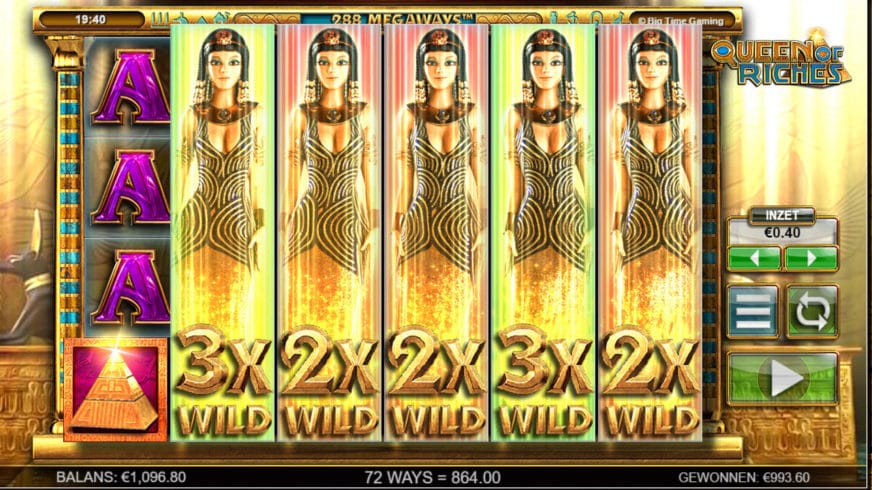 Queen of Riches slot screen 3