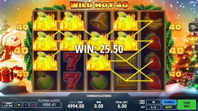 Wild Hot 40 Christmas slot screen 2