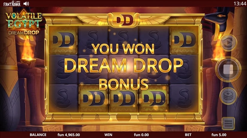 Volatile Egypt Dream Drop slot screen 4