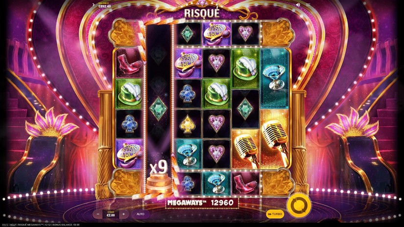 Risqué Megaways slot screen 4