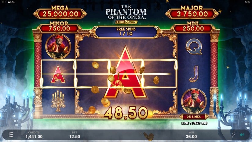 Phantom of the Opera Link & Win slot screen 5