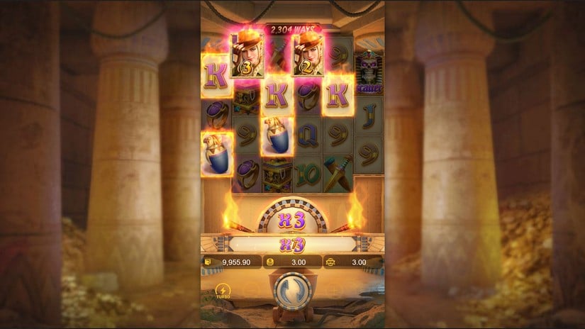 Raider Jane’s Crypt of Fortune slot screen 5