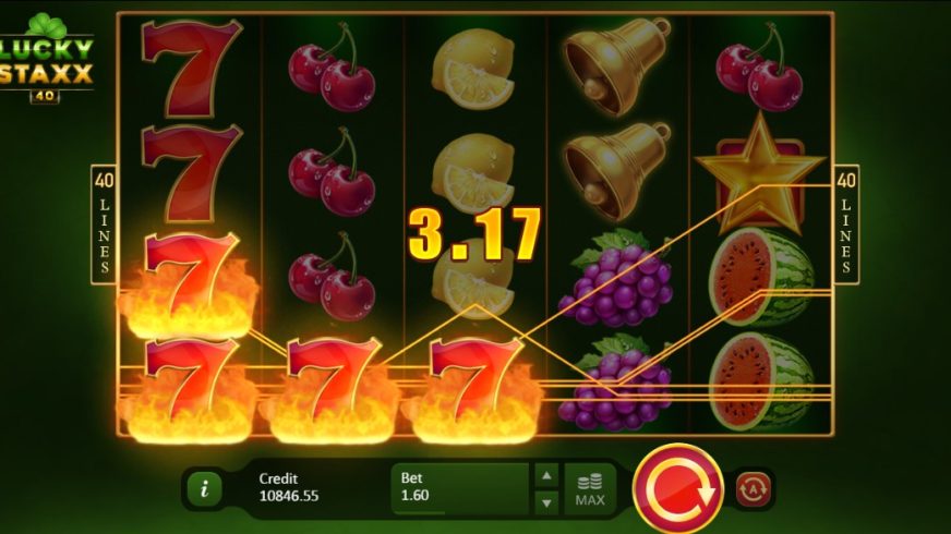 Lucky Staxx 40 lines slot screen 2