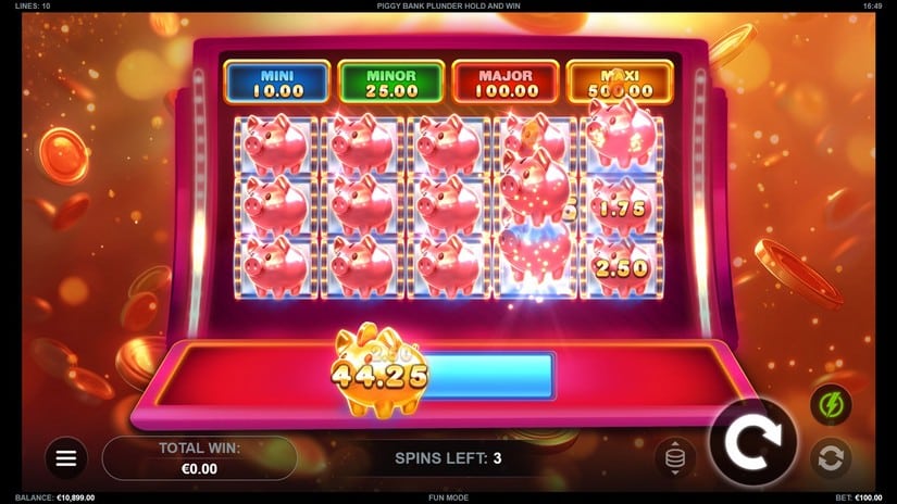 Piggy Bank Plunder Hold and Win slot screen 4
