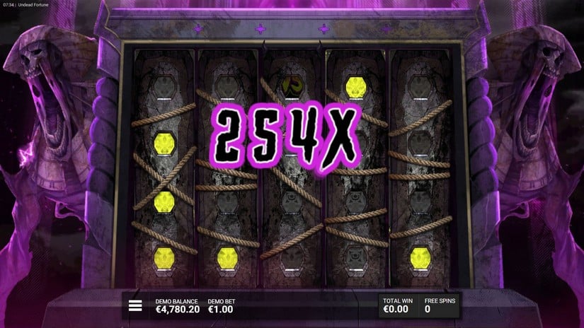Undead Fortune slot screen 7