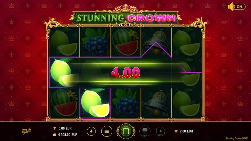 Stunning Crown slot screen 2