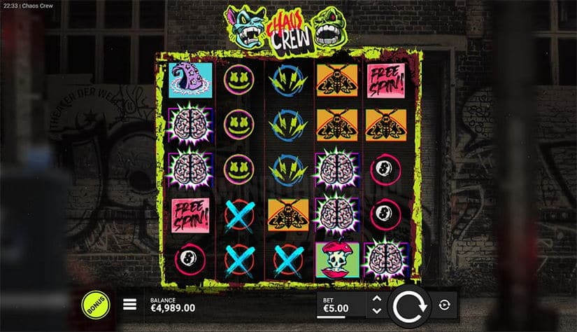 Chaos Crew slot screen 1