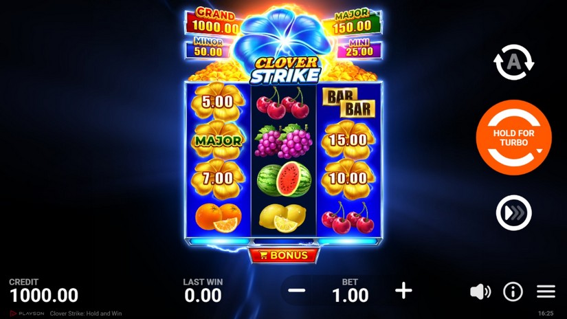 Clover Strike: Hold and Win slot screen 1
