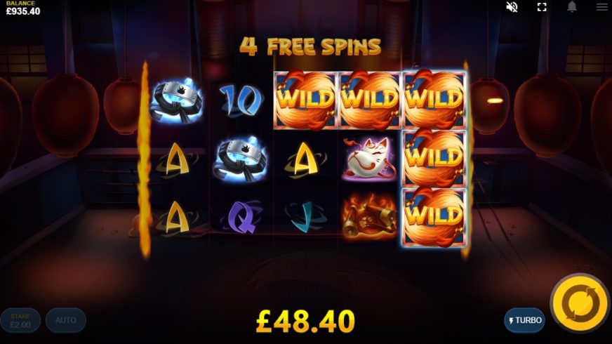 Flaming Fox slot screen 4