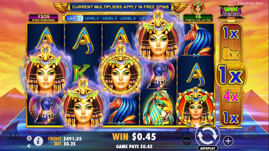 Queen of Gold slot screen 3